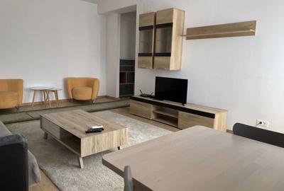 Apartament cu 2 camere semidecomandat, mobilat în Dacia