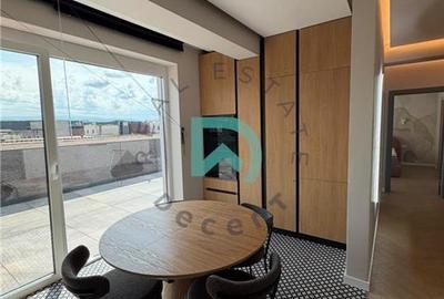 Apartament cu 3 camere decomandat, mobilat în Central