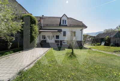 Casă individuală cu 13 camere cu Canalizare în Cisnădie - 2