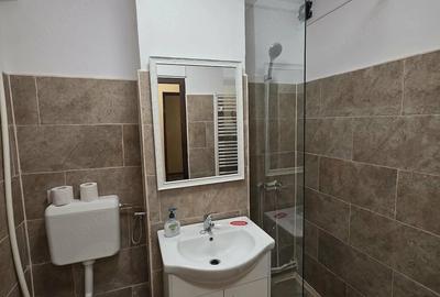 Garsonieră decomandată în Astra