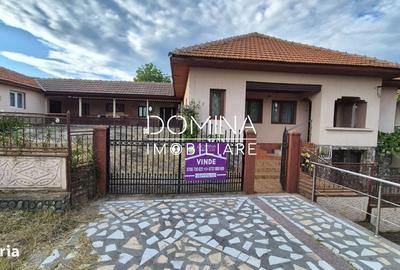 Casă cu 4 camere în Bălcești