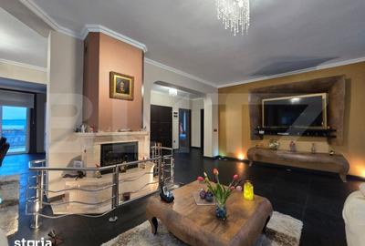 Casă cu 7 camere cu Teren 1242 Mp în Andrei Mureșanu