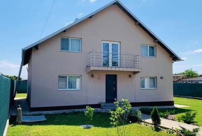 Casă cu 4 camere în Udeni-Zăvoi