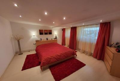 Casă cu 6 camere cu Teren 235 Mp în Apărătorii Patriei