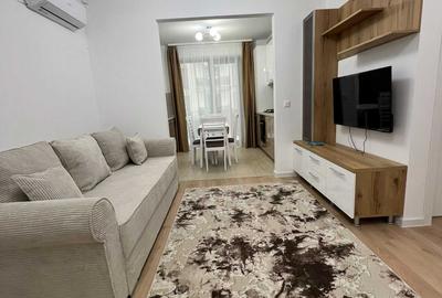 Apartament cu 2 camere semidecomandat în Central