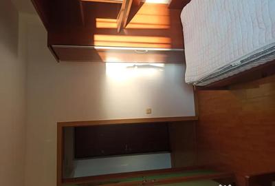 Apartament cu 3 camere semidecomandat în CET - 4