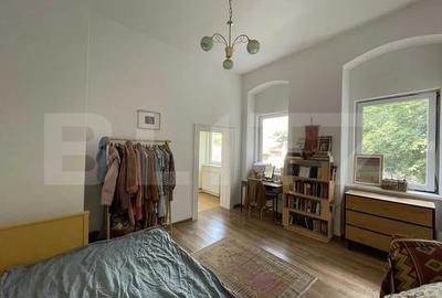 Apartament cu 2 camere decomandat, mobilat în Central