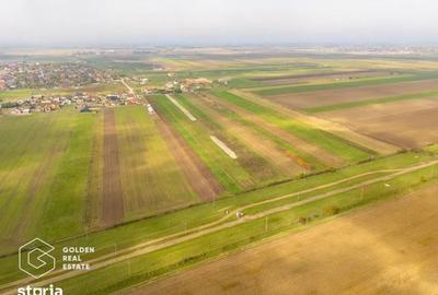 Teren de 500 mp, în Livada