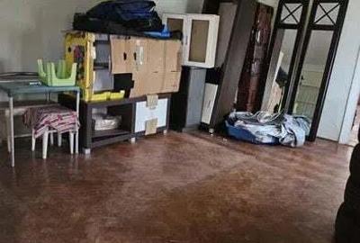 Casă cu 3 camere cu Teren 620 Mp în 7 Noiembrie - 2