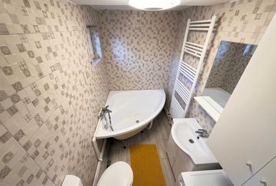 Casă cu 3 camere cu Teren 340 Mp în Central