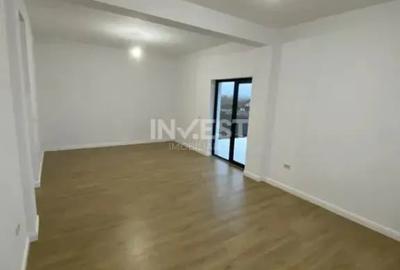Casă cu 4 camere cu Teren 410 Mp în Valea Adâncă