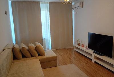 Apartament cu 2 camere decomandat în Apărătorii Patriei