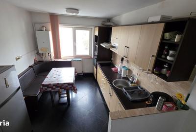 Apartament cu 3 camere în Central - 9
