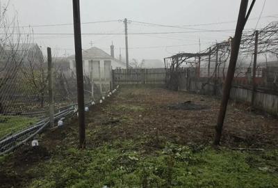 Casă cu Teren 1140 Mp în Străjescu - 1