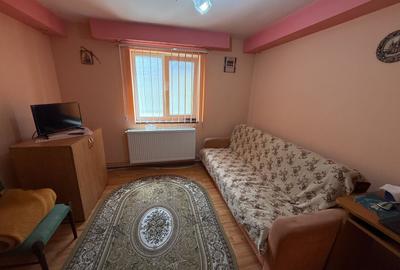 Casă individuală cu 9 camere cu Canalizare în Central - 17