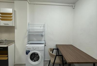 Garsonieră decomandată în Între Lacuri
