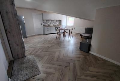 Apartament cu 3 camere semidecomandat în Florești - 5