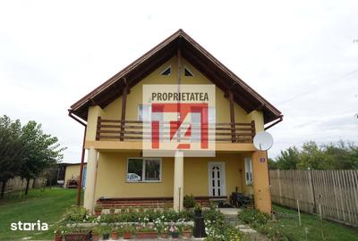 Casă cu 4 camere cu Teren 18.5 Mp în Coltău - 1