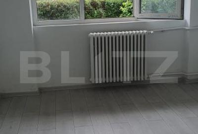 Apartament cu 3 camere semidecomandat în Central - 4