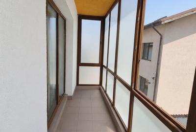 Apartament cu 2 camere decomandat în Dobroești