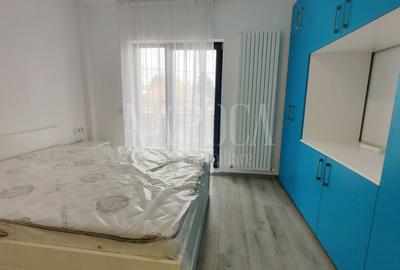 Apartament cu 8 camere decomandat în Gruia - 3