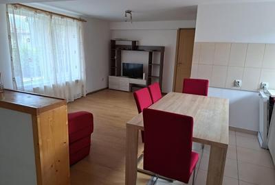 Duplex cu 4 camere cu Canalizare în Florești - 1