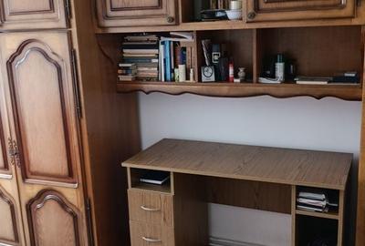Apartament cu 3 camere decomandat în Moroasa 1
