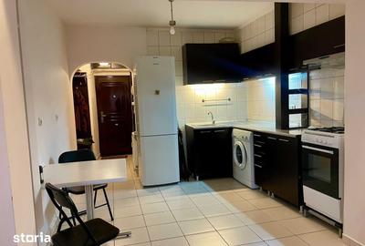 Apartament cu 2 camere decomandat în 1 Mai - 10