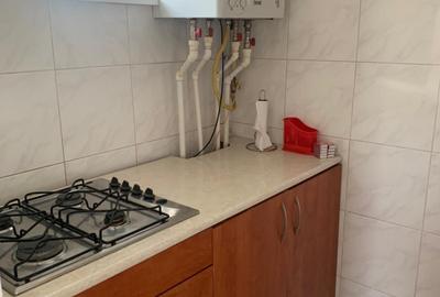 Apartament cu 3 camere nedecomandat în Tătărași