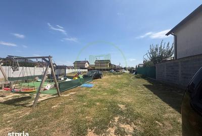 Teren de 1000 mp, în Malu Mare