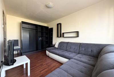Apartament cu 3 camere decomandat, mobilat în Cetății