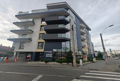 Apartament cu 2 camere decomandat în Exterior Vest