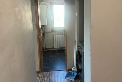 Apartament cu 3 camere în Ostroveni