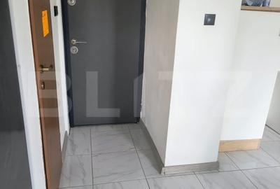 Apartament cu 3 camere semidecomandat, mobilat în Exterior Est