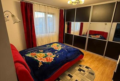 Casă cu Teren 303 Mp în Poarta Albă