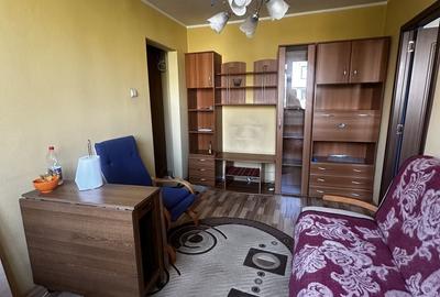 Apartament cu 3 camere în Micro 19