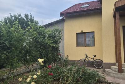 Casă cu 5 camere cu Teren 700 Mp în Șendreni - 1
