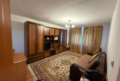 Apartament cu 2 camere decomandat, mobilat în Debarcader
