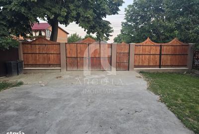 Casă cu 4 camere în Ogrăzile