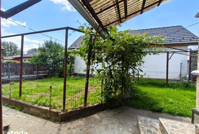Casă cu 2 camere cu Teren 267 Mp în Central