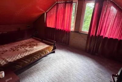 Casă cu Teren 1153 Mp în Solca - 1