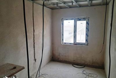 Apartament cu 3 camere în 9 Mai