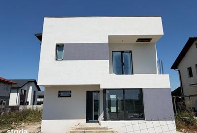 Casă cu 3 camere cu Teren 380 Mp în Berceni