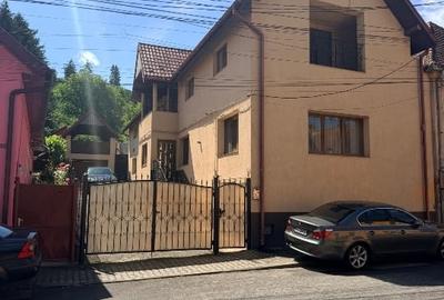 Casă individuală cu 5 camere cu Canalizare în Central - 2