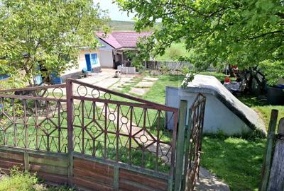 Casă cu 3 camere în Frumoasa