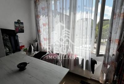 Apartament cu 2 camere decomandat în Central - 2