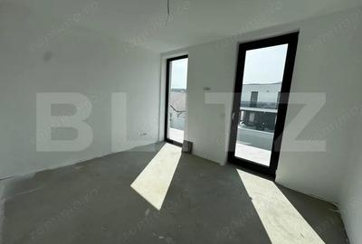Casă cu 4 camere cu Teren 397 Mp în Central - 1