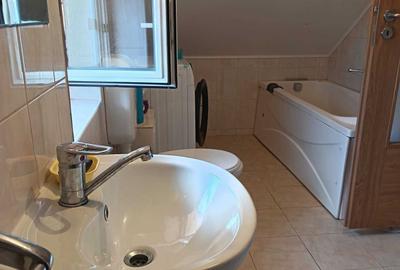 Apartament cu 2 camere decomandat în Central - 3