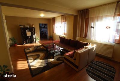 Casă cu 4 camere cu Teren 350 Mp în Central - 13