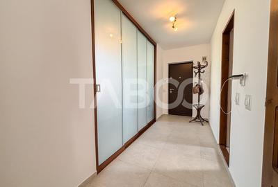 Apartament cu 3 camere semidecomandat, mobilat în Andrei Mureșanu